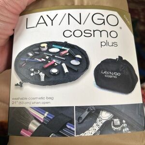 Lay/N/Go Cosmo plus cosmetic bag great for travel gold color
